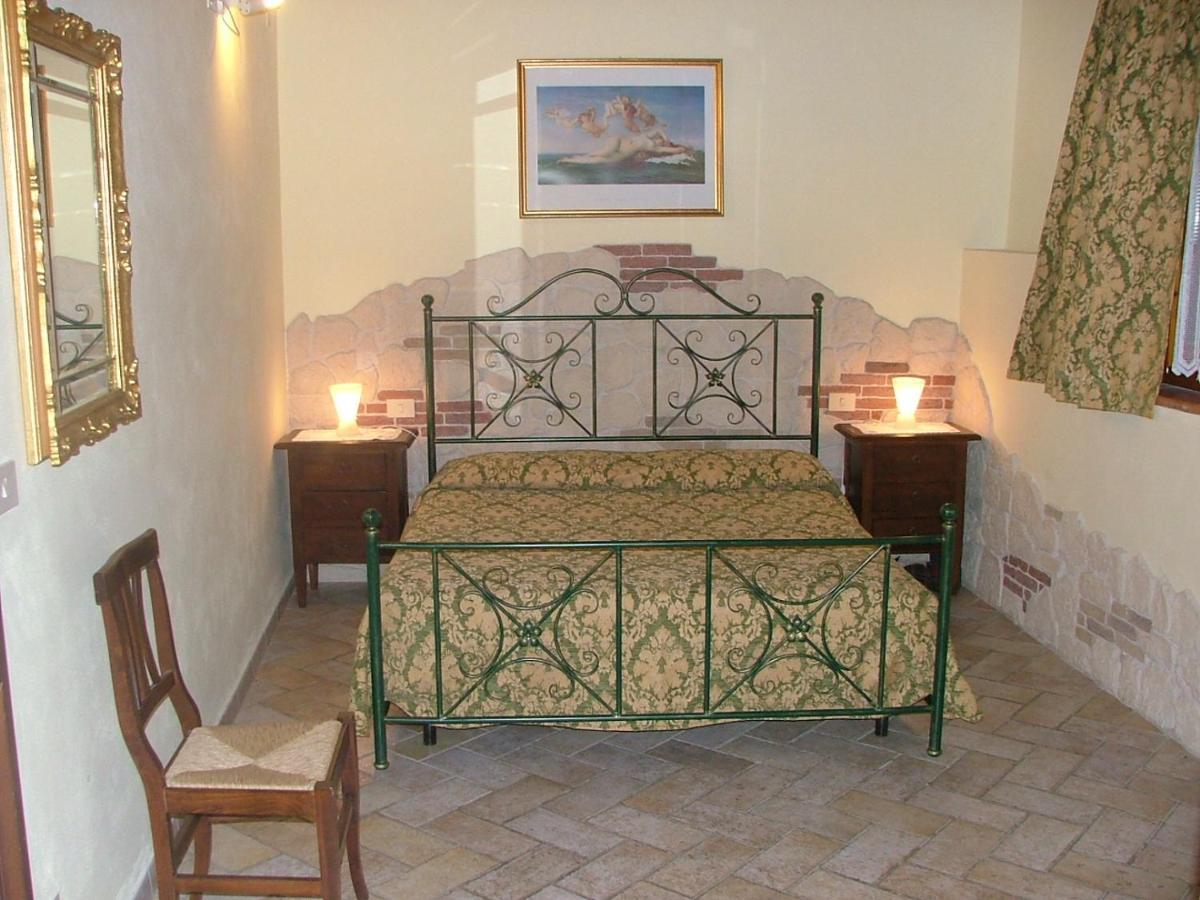 Casa Vacanza Le Case San Gimignano Exterior foto