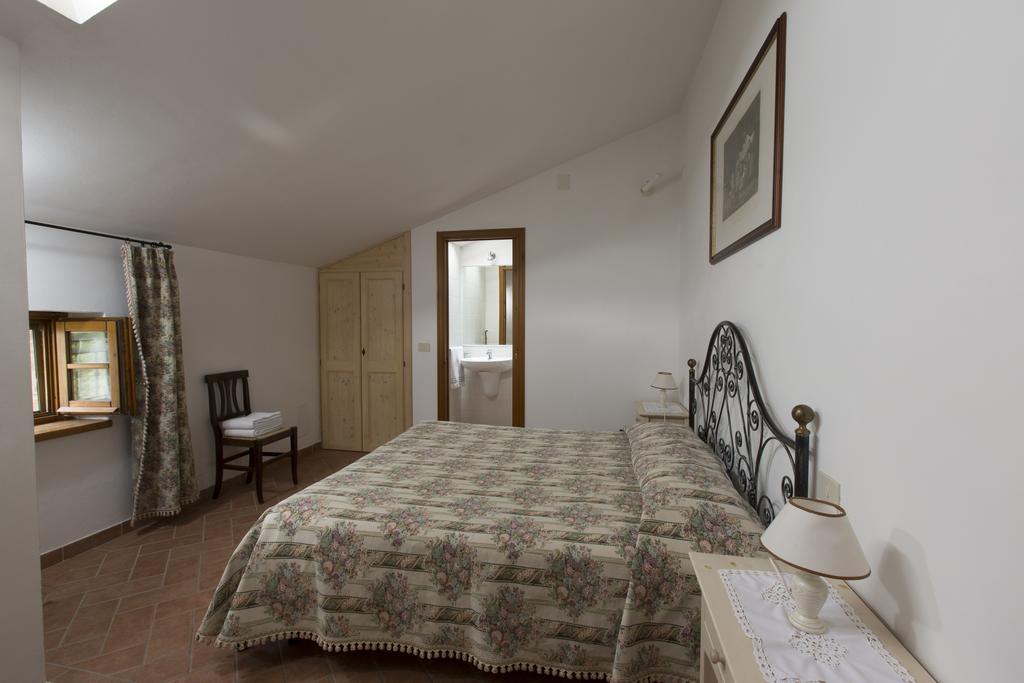Casa Vacanza Le Case San Gimignano Exterior foto